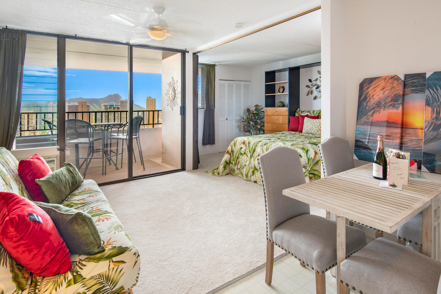 2240 Kuhio Ave Unit APT 3106-large-008-024-Kuhio Ave 3106 Honolulu HI-1500x1000-72dpi