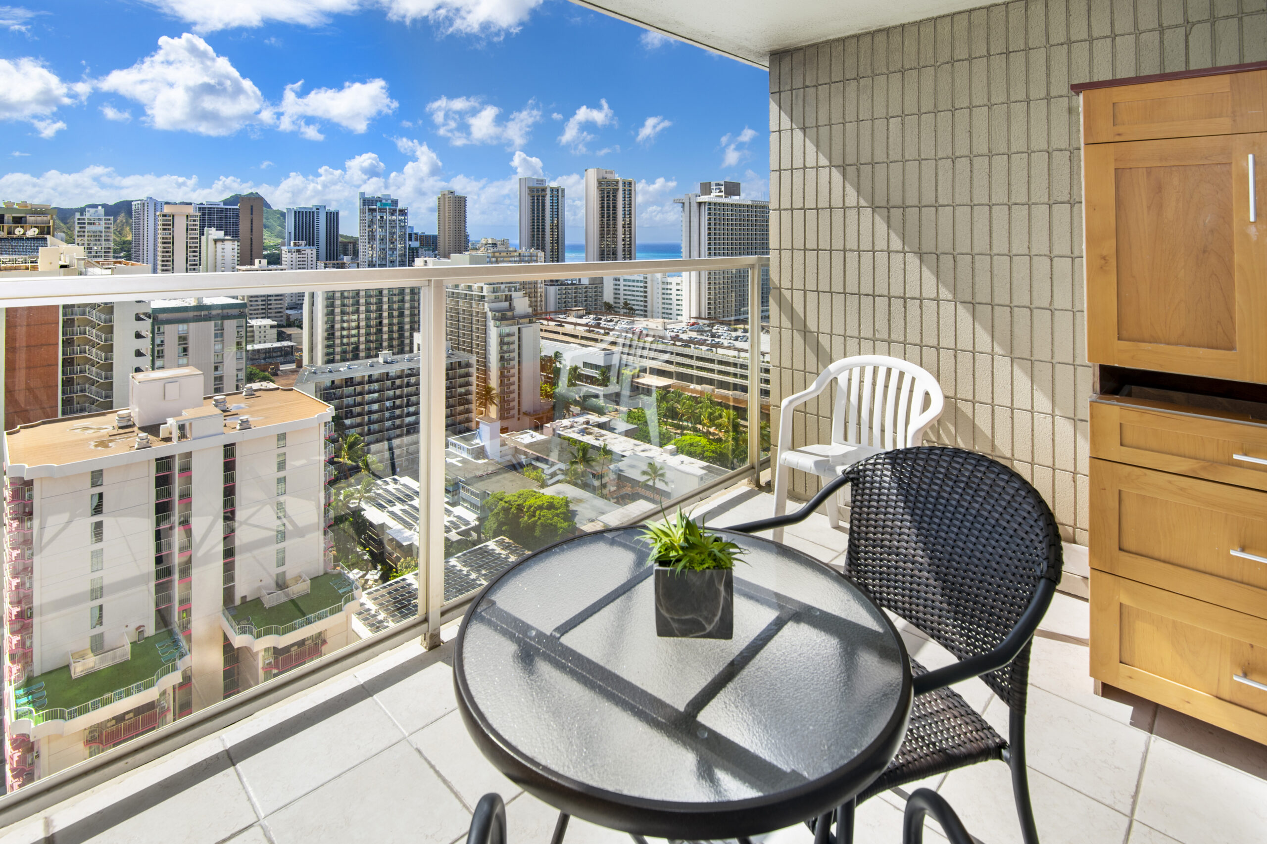 445 Seaside Ave #2719, Honolulu, HI 96815 - Lanai1-2 copy