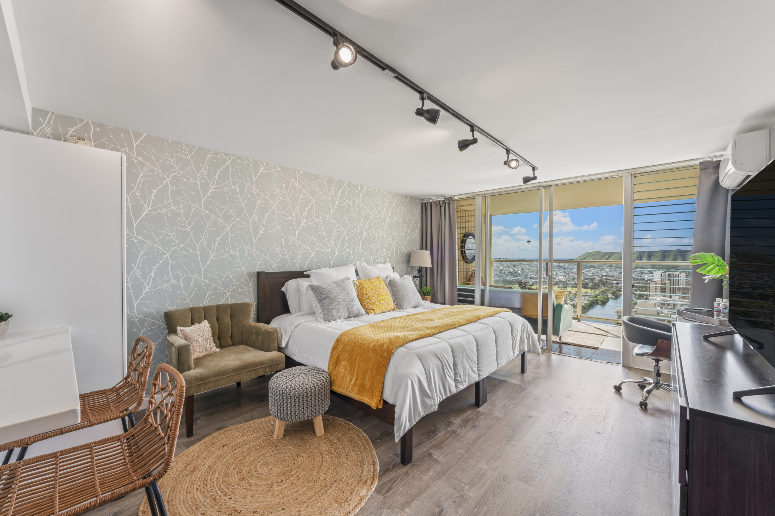 Hommati.com-HI-04-16-2023-4